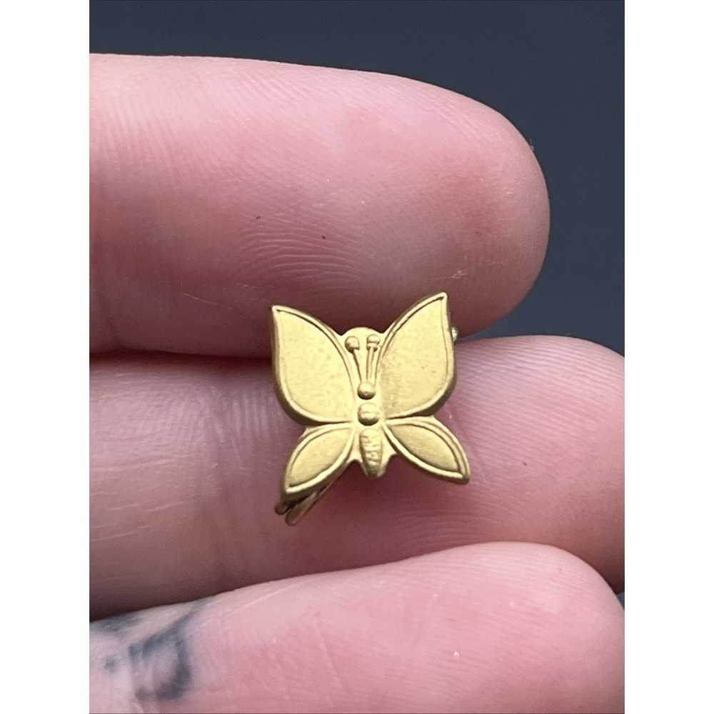 Butterfly Gold Tone Tiny Lapel Hat Pin